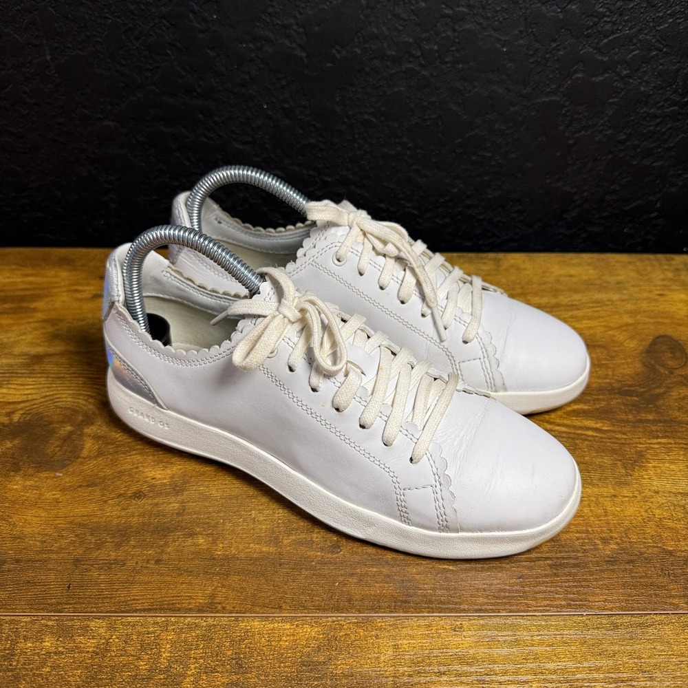 Cole Haan Grand Crosscourt W20066 White Leather Scallop Sneaker Womens 7.5B